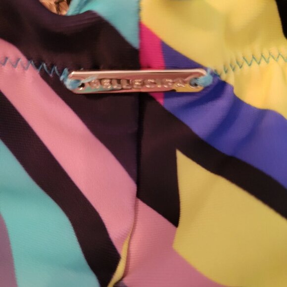NWT Woman's colorful bikini set. Size Med. - Picture 9 of 9